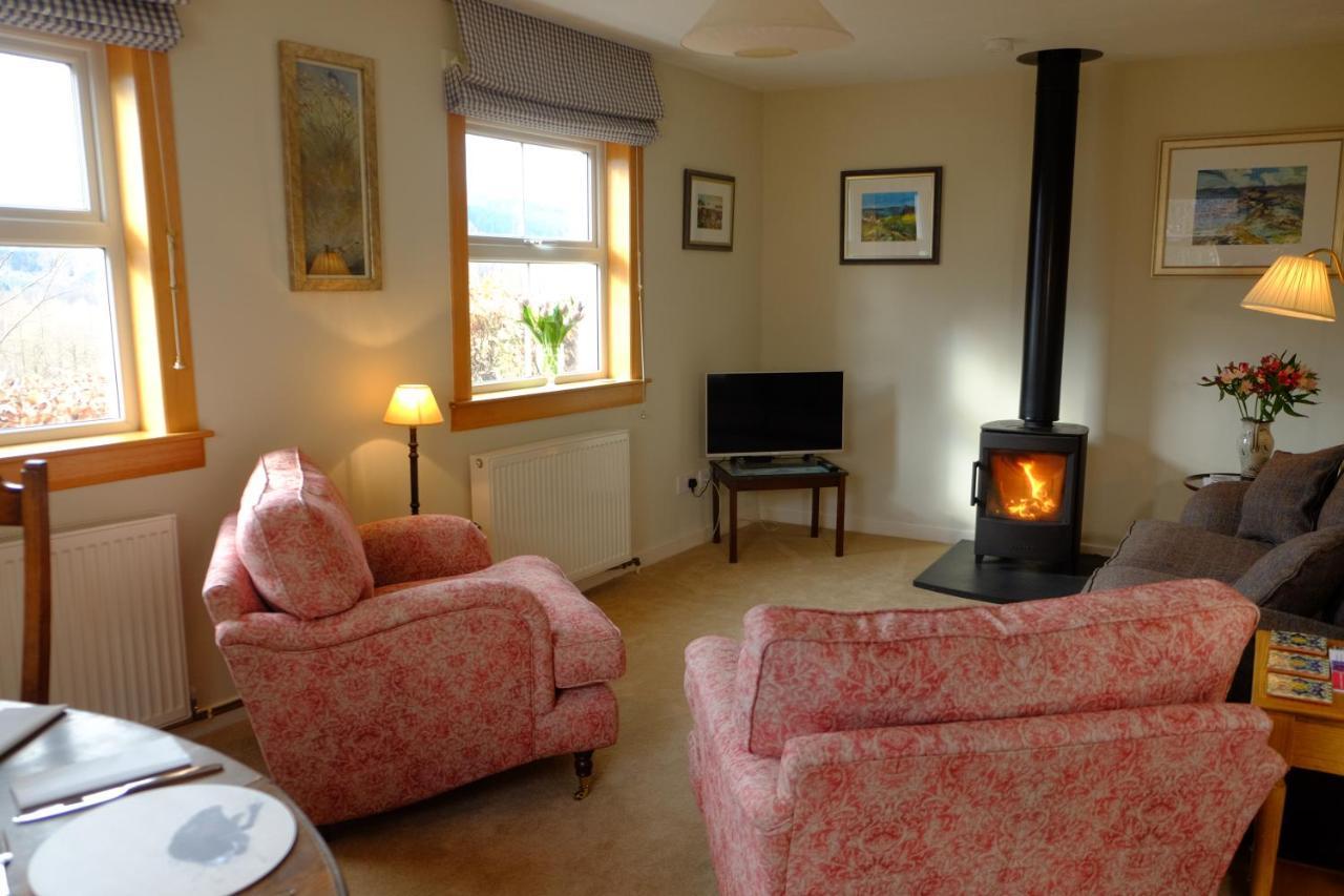 Blairchroisk Cottage ピトロクリー エクステリア 写真